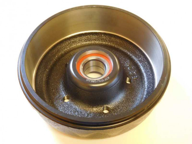 Bremstrommel 200x50 LK 112x5 Guss 26979 für Knott 20-2425/1 inkl. Kompaktlager